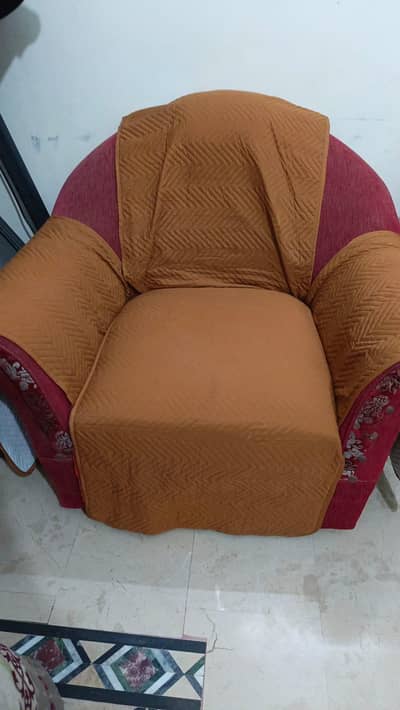 5 seater sofa set. .