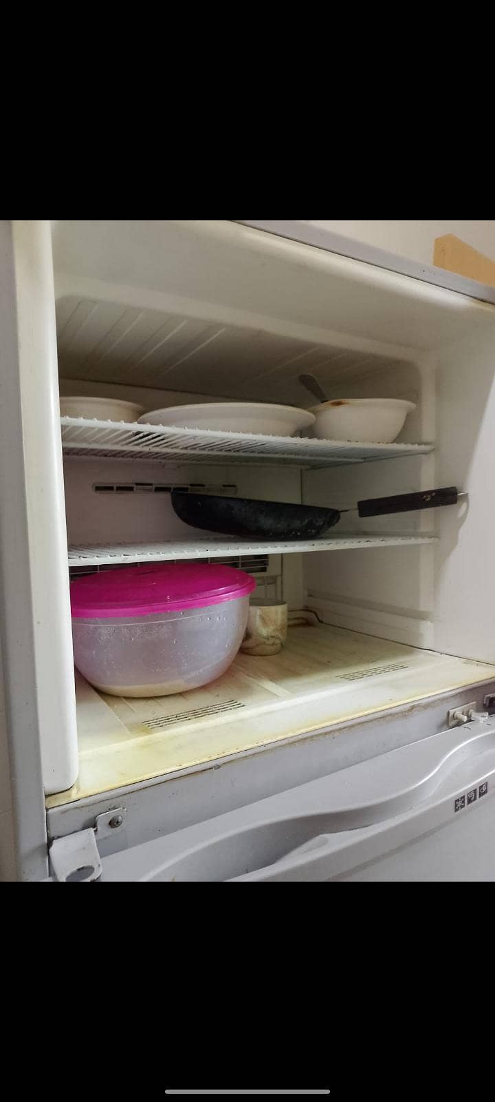 refrigerator 0