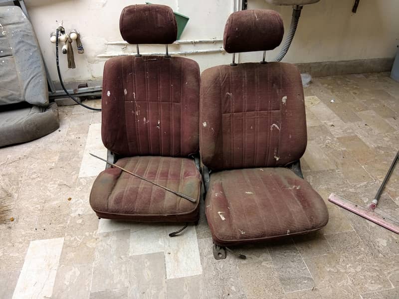 seat. 1