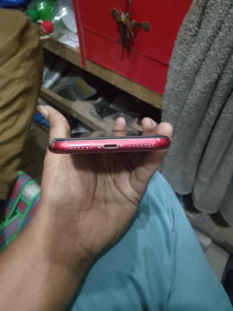 Apple iPhone XR 1