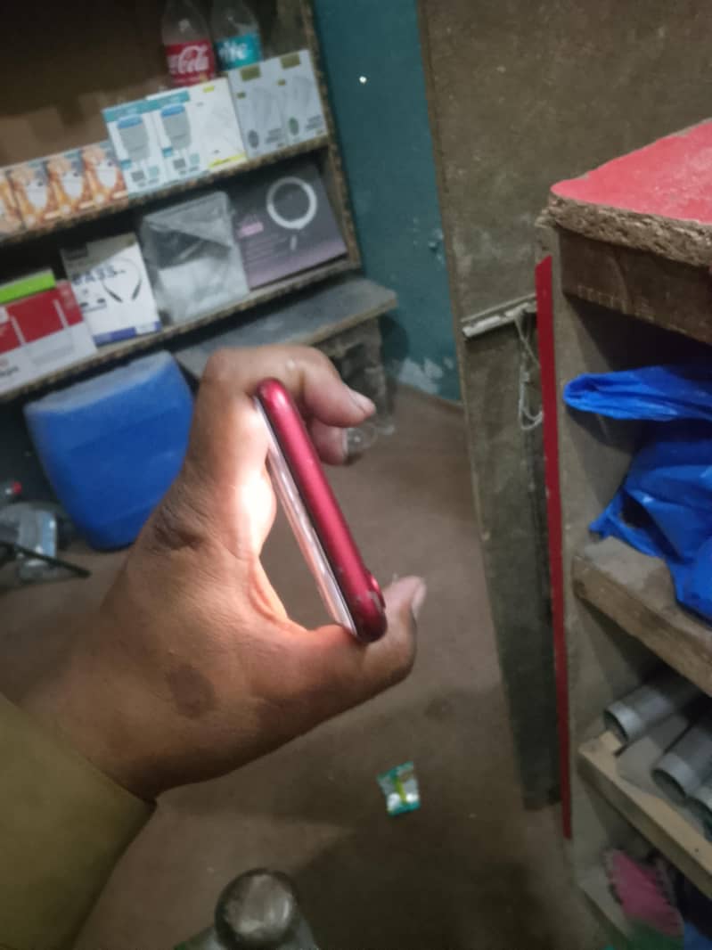 Apple iPhone XR 3