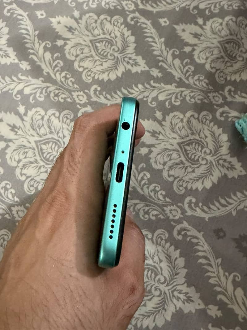 Tecno CAMON 19 Neo 4