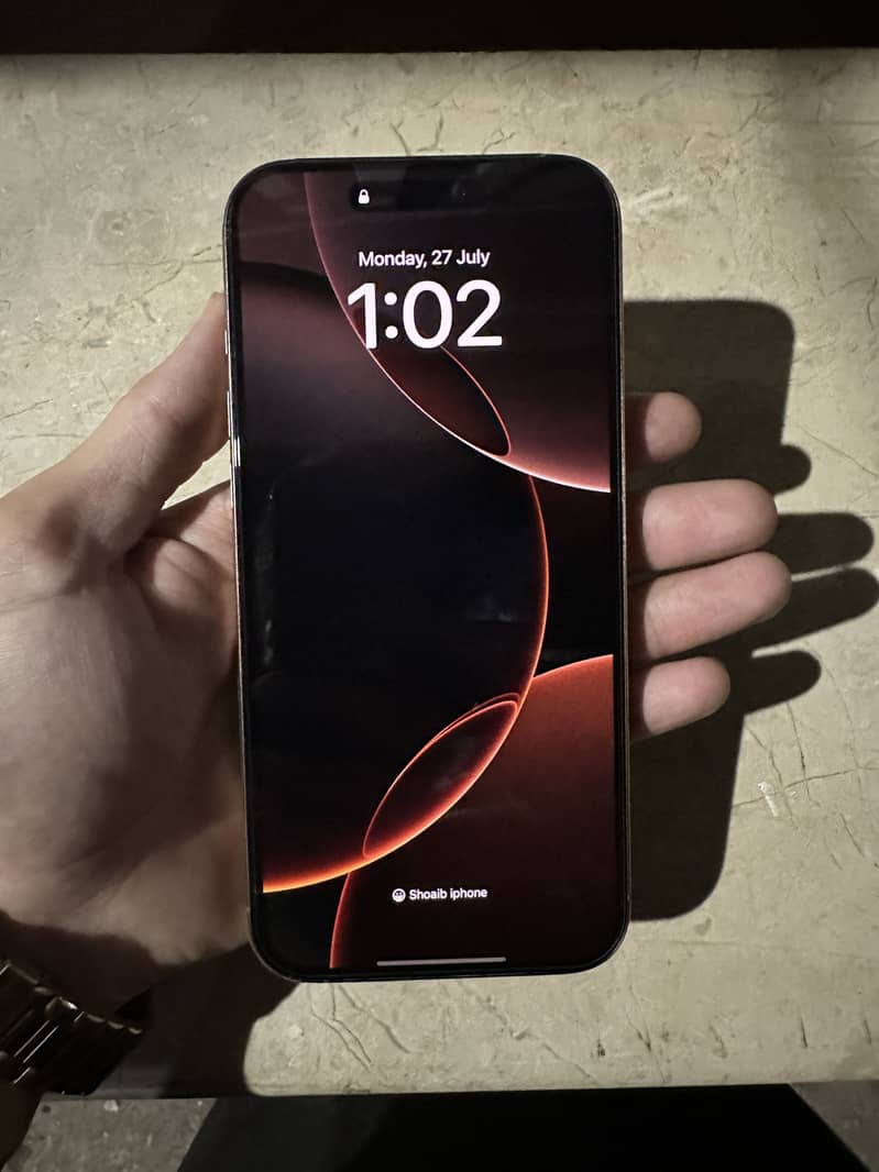 Apple iPhone 16 Pro Max 11