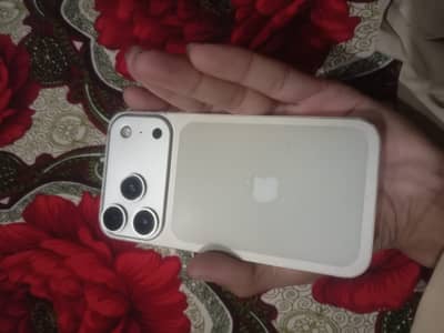 Apple iPhone XR convrted 17pro all original see description exchange