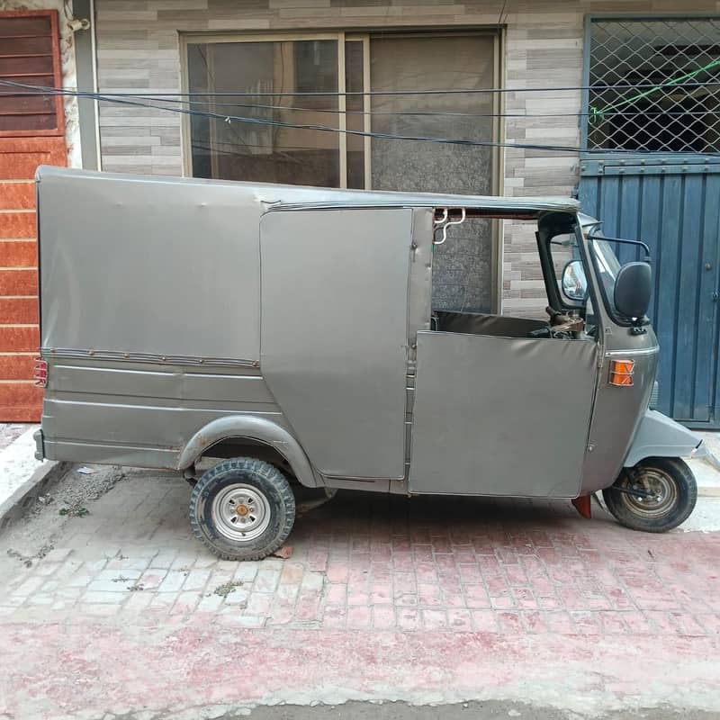 Auto rickshaw 4