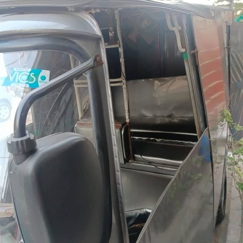 Auto rickshaw 5