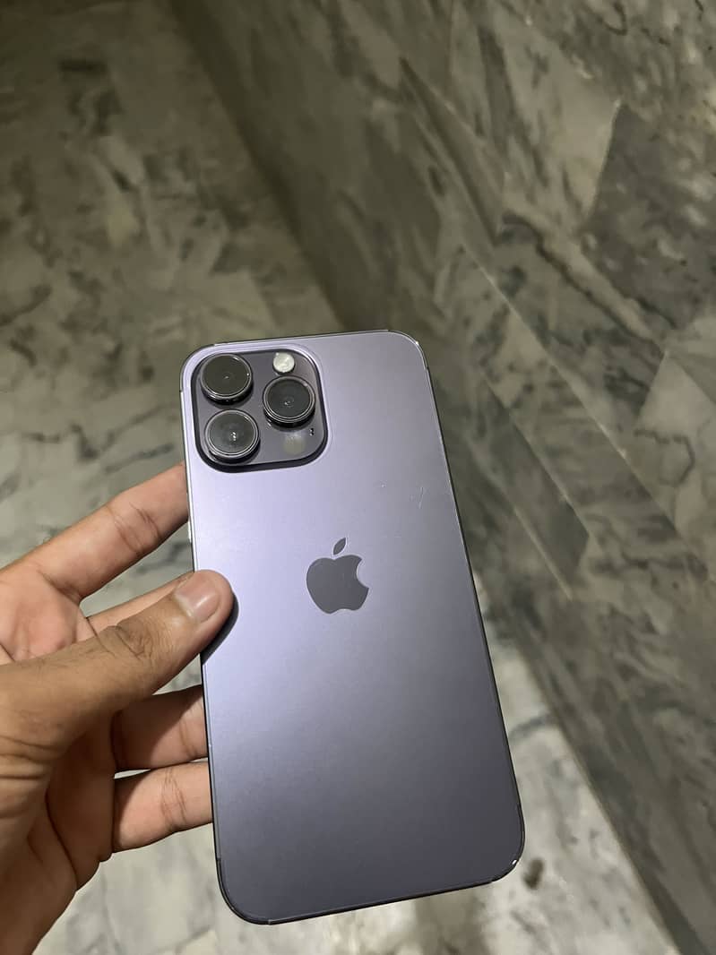 Apple iPhone 14 Pro Max 0