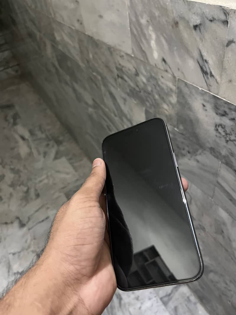 Apple iPhone 14 Pro Max 1