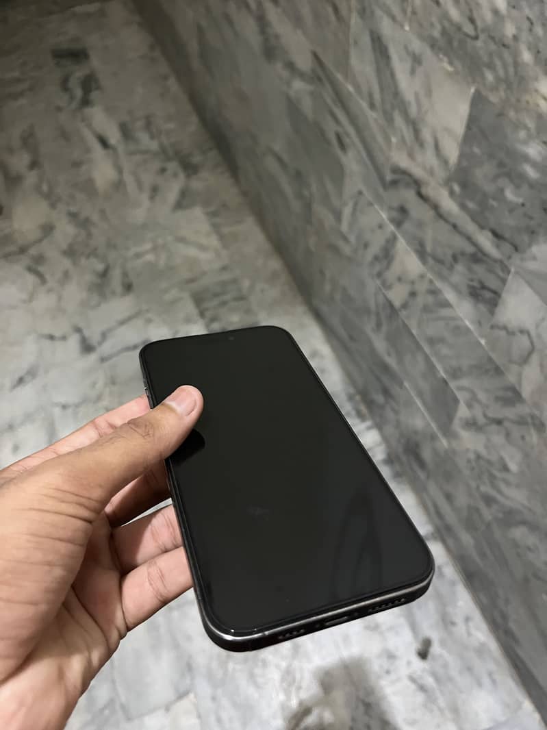 Apple iPhone 14 Pro Max 5