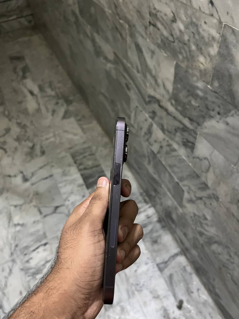 Apple iPhone 14 Pro Max 6