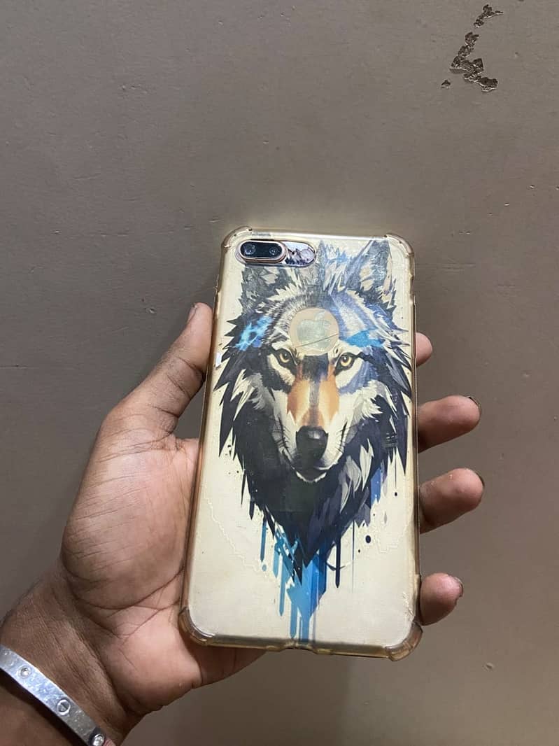 Apple iPhone 8 Plus 3