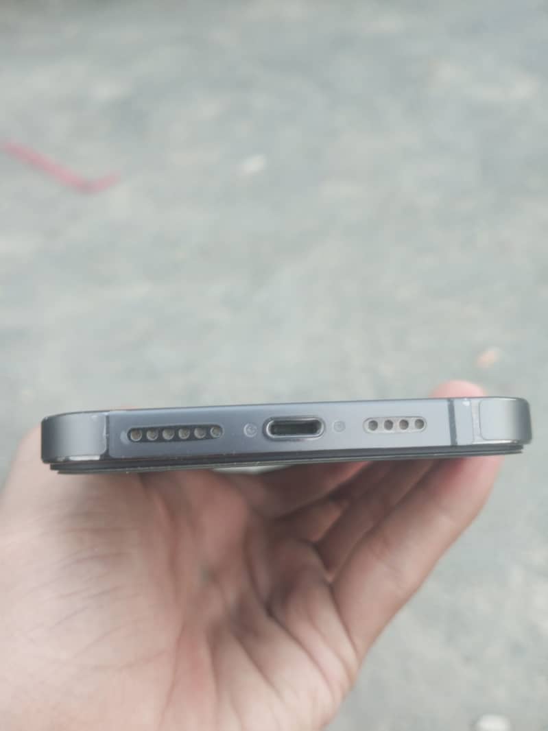 Apple iPhone 12 Pro Max 1