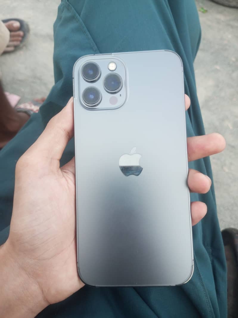 Apple iPhone 12 Pro Max 2