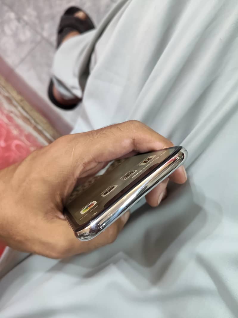 Apple iPhone X 2