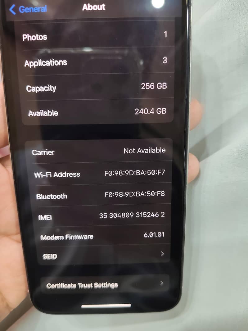 Apple iPhone X 4