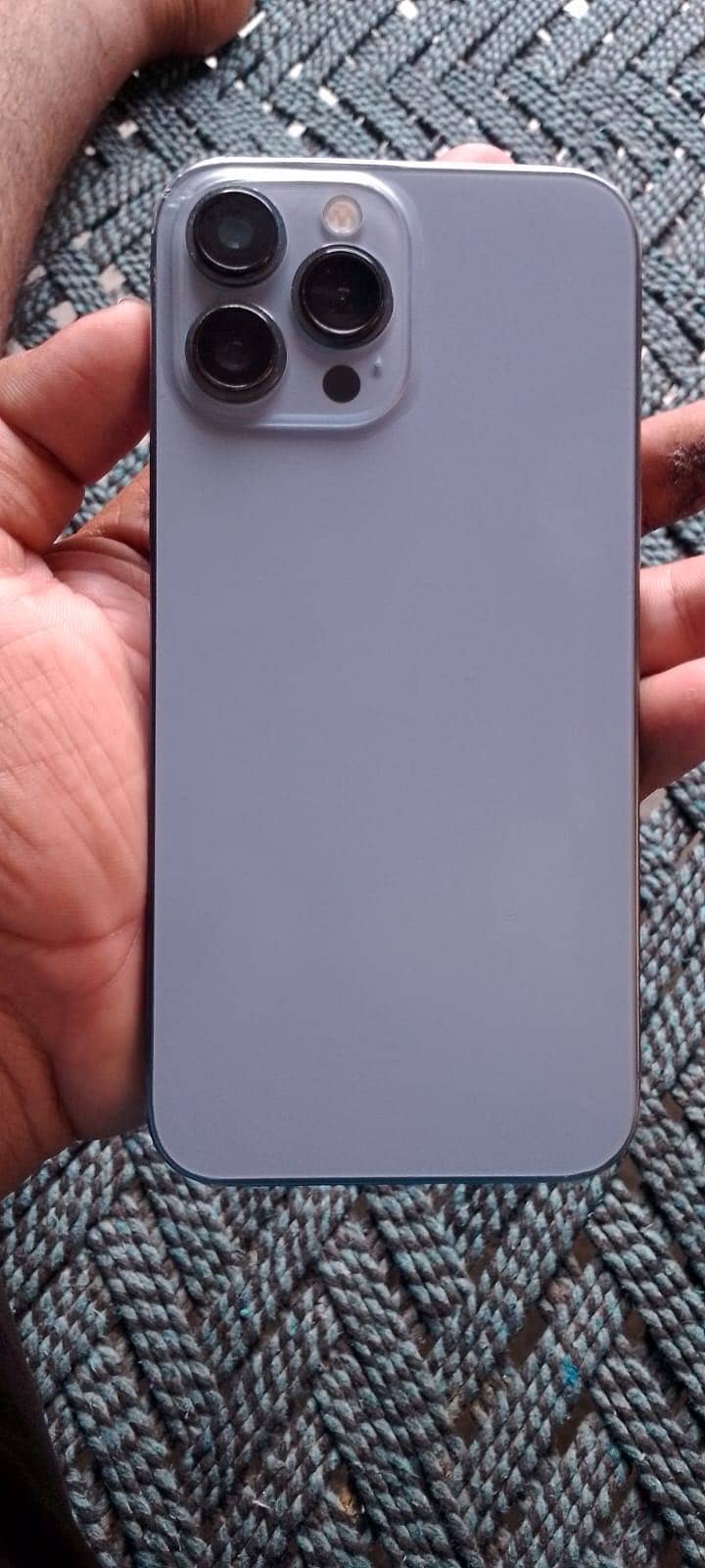 Apple iPhone 13 Pro Max 0