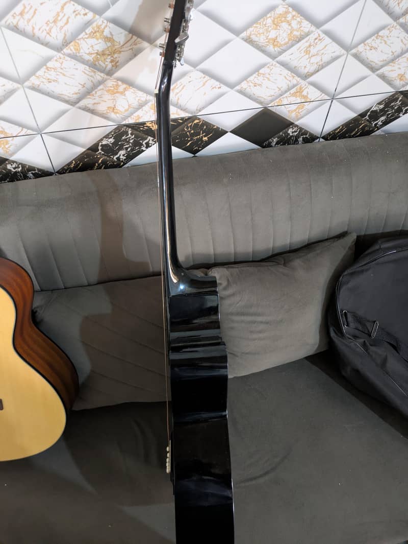 Acoustic guitars 6
