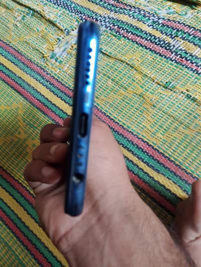 Vivo V21e