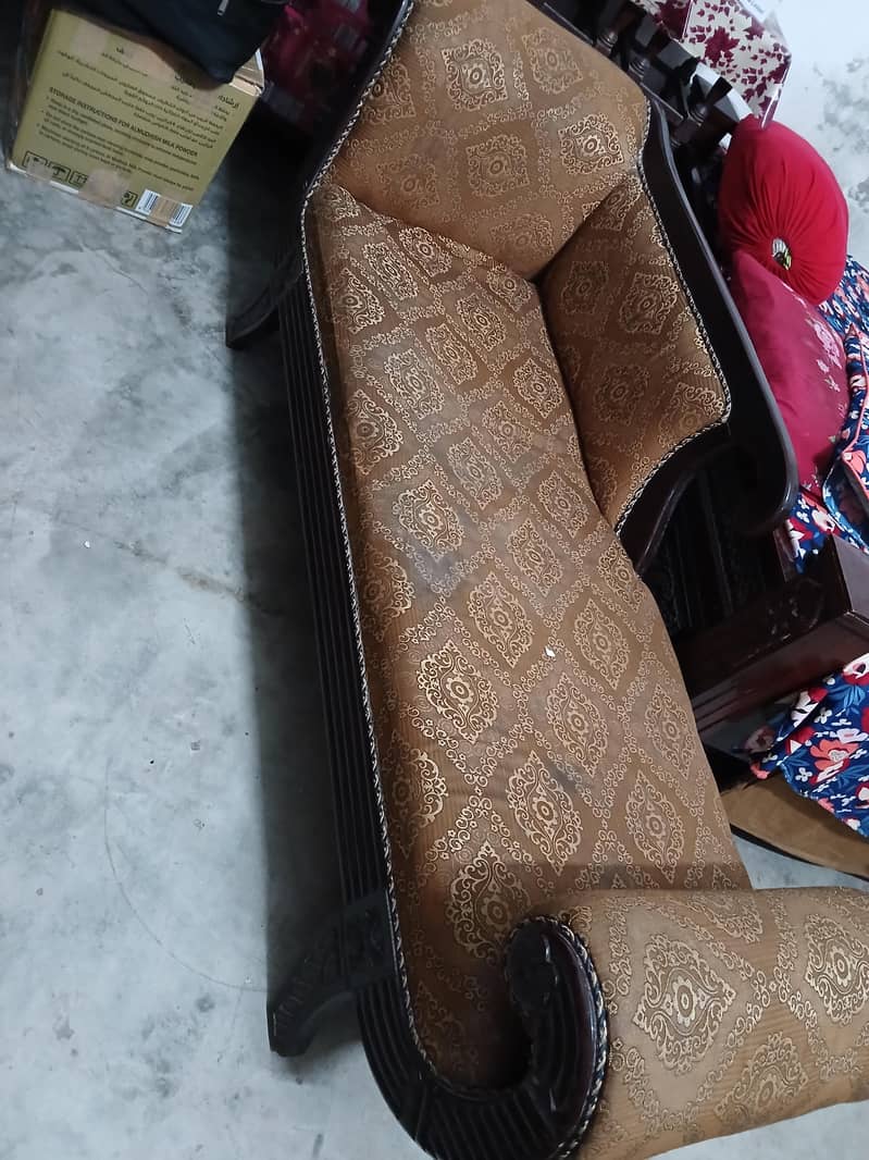 deewan sofa 0