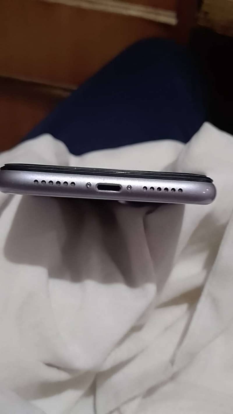 Apple iPhone 11 2