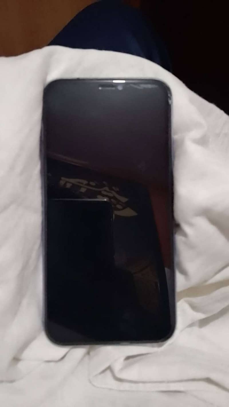 Apple iPhone 11 7