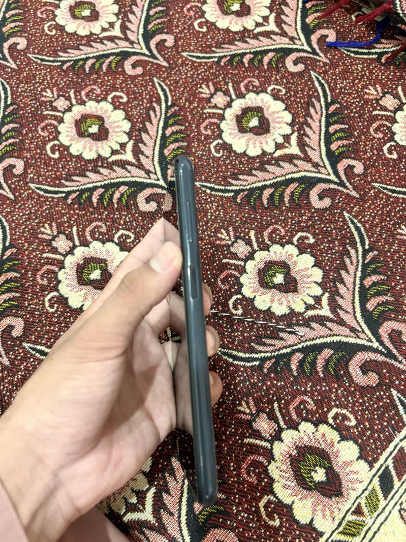 Samsung Mobile A13 4