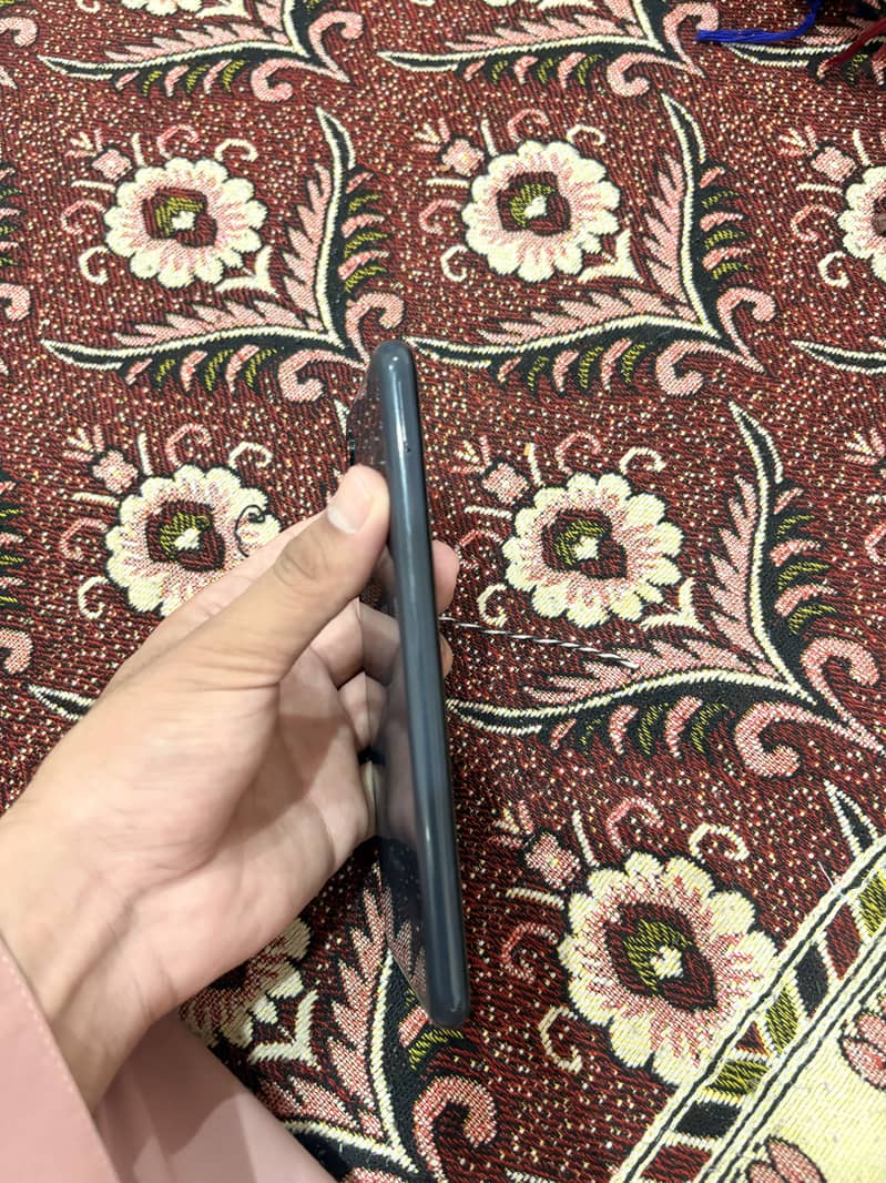 Samsung Mobile A13 6