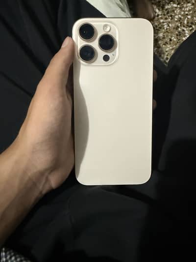 Apple iPhone 16 Pro Max