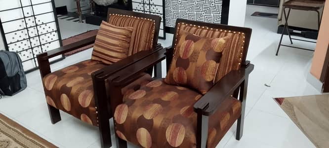 5 seter brand new sofa set in excellent condition