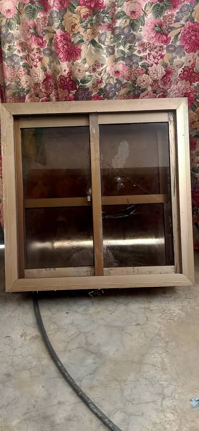 Almunium Window