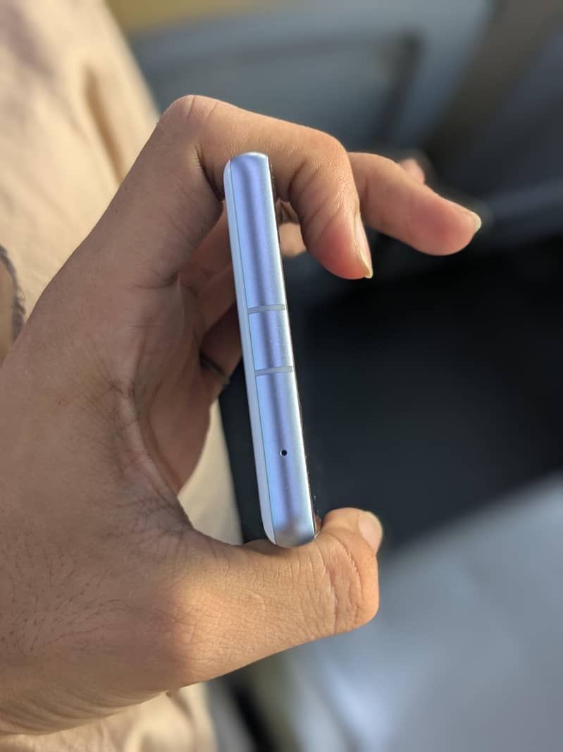 Google Pixel 7a 4