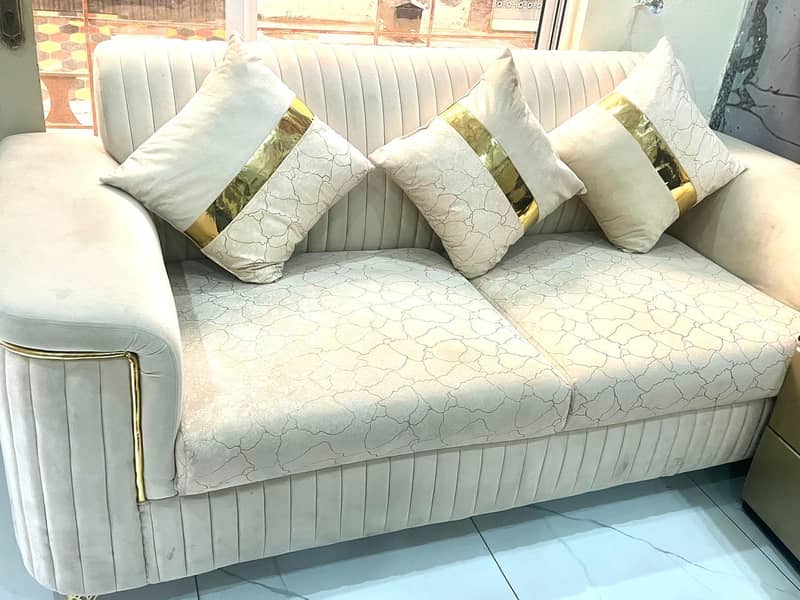 2 seat sofa 6