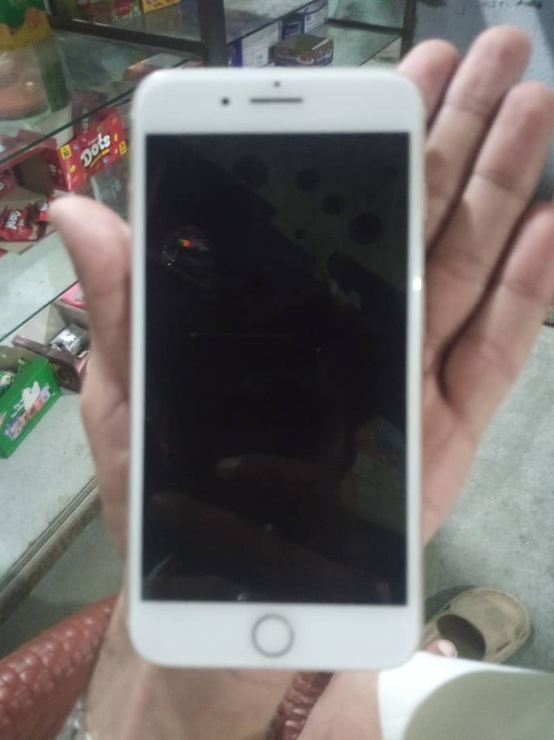 Apple iPhone 7 Plus 4
