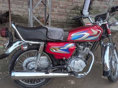 all ok bike original km drive 2nd oner bike he