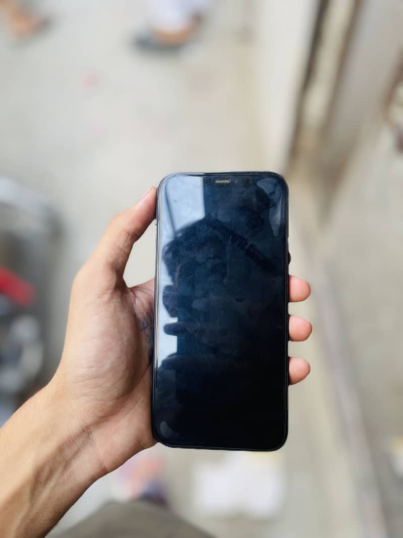 Apple iPhone 12 5