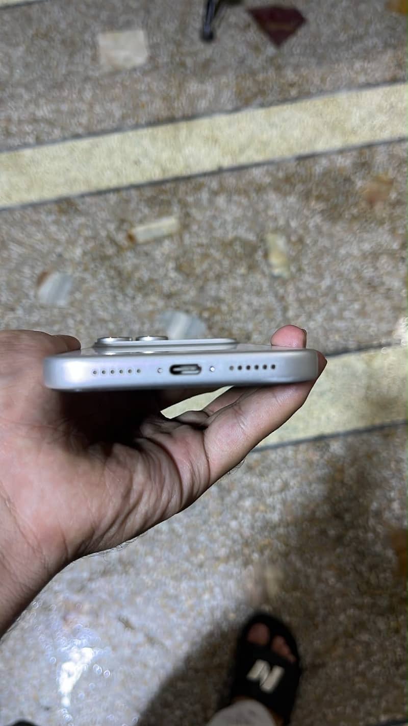 Apple iPhone 17 Pro Max 2