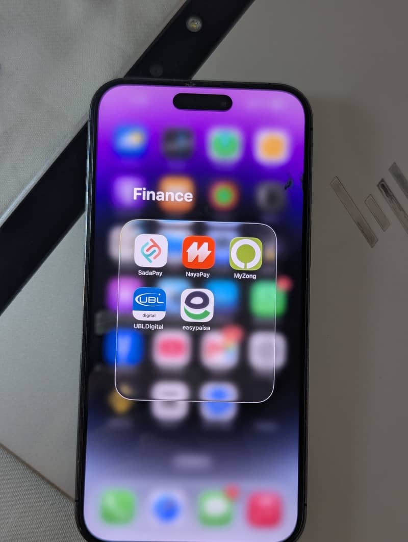 Apple iPhone 14 Pro Max 0