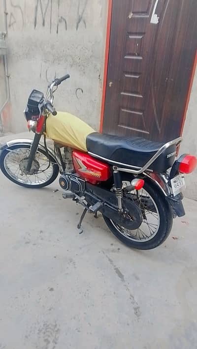 125 bike for sale 03074878531