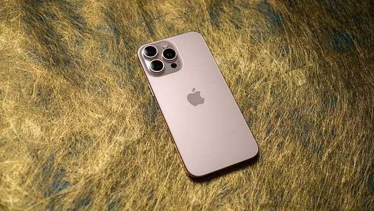 Apple iPhone 16 Pro Max 0