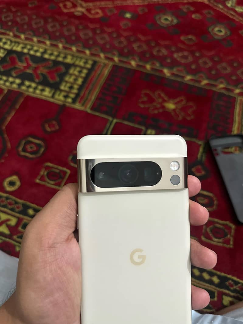 Google Pixel 8 Pro 2
