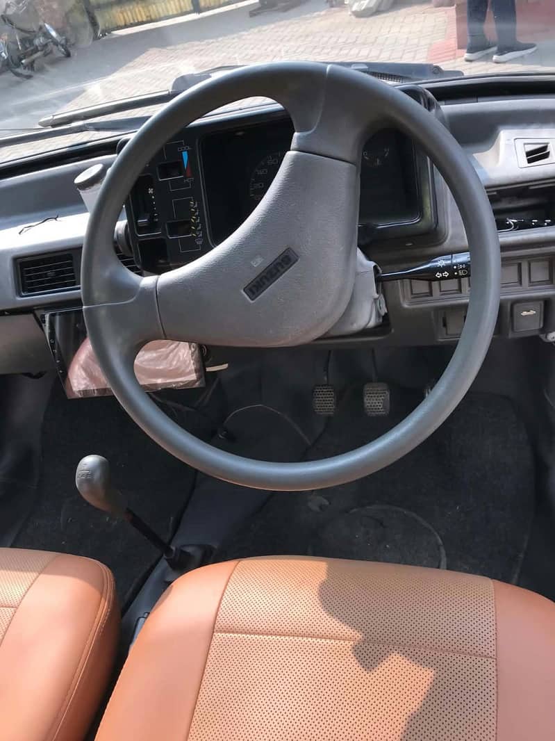 Suzuki Mehran 2011 2