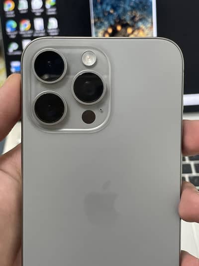 Apple iPhone 15 Pro Max