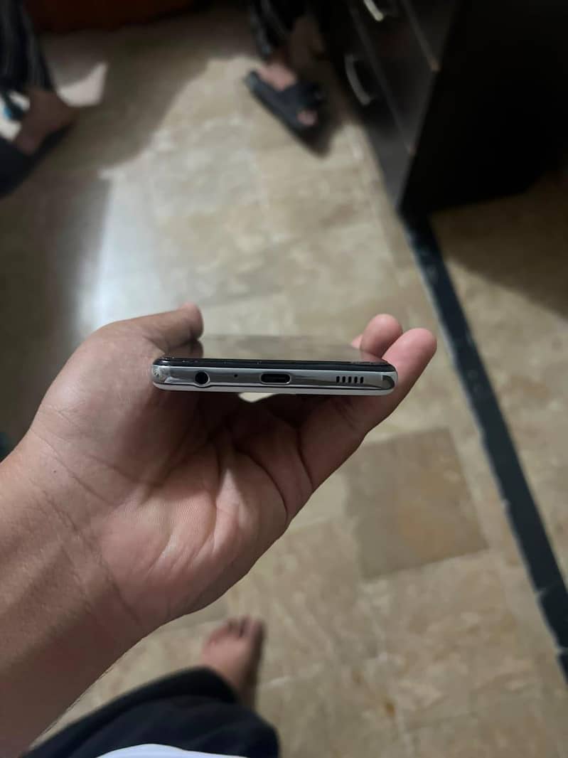 Samsung Mobile A52 5