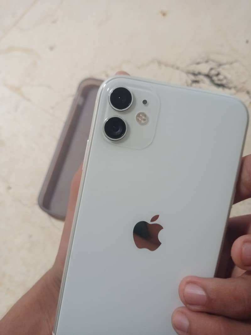 Apple iPhone 11 1