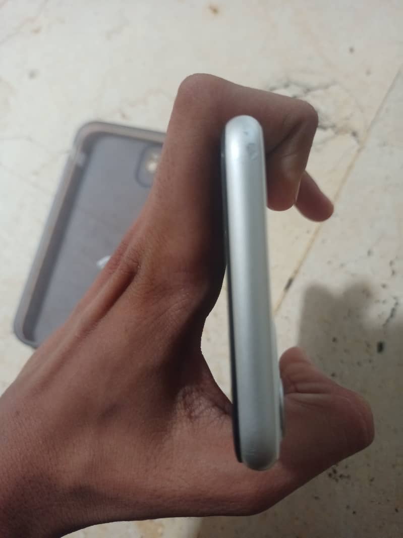 Apple iPhone 11 5