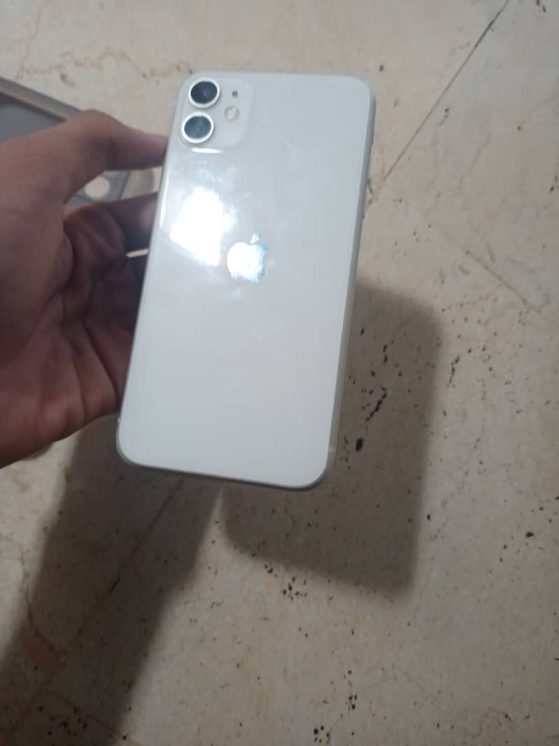 Apple iPhone 11 9