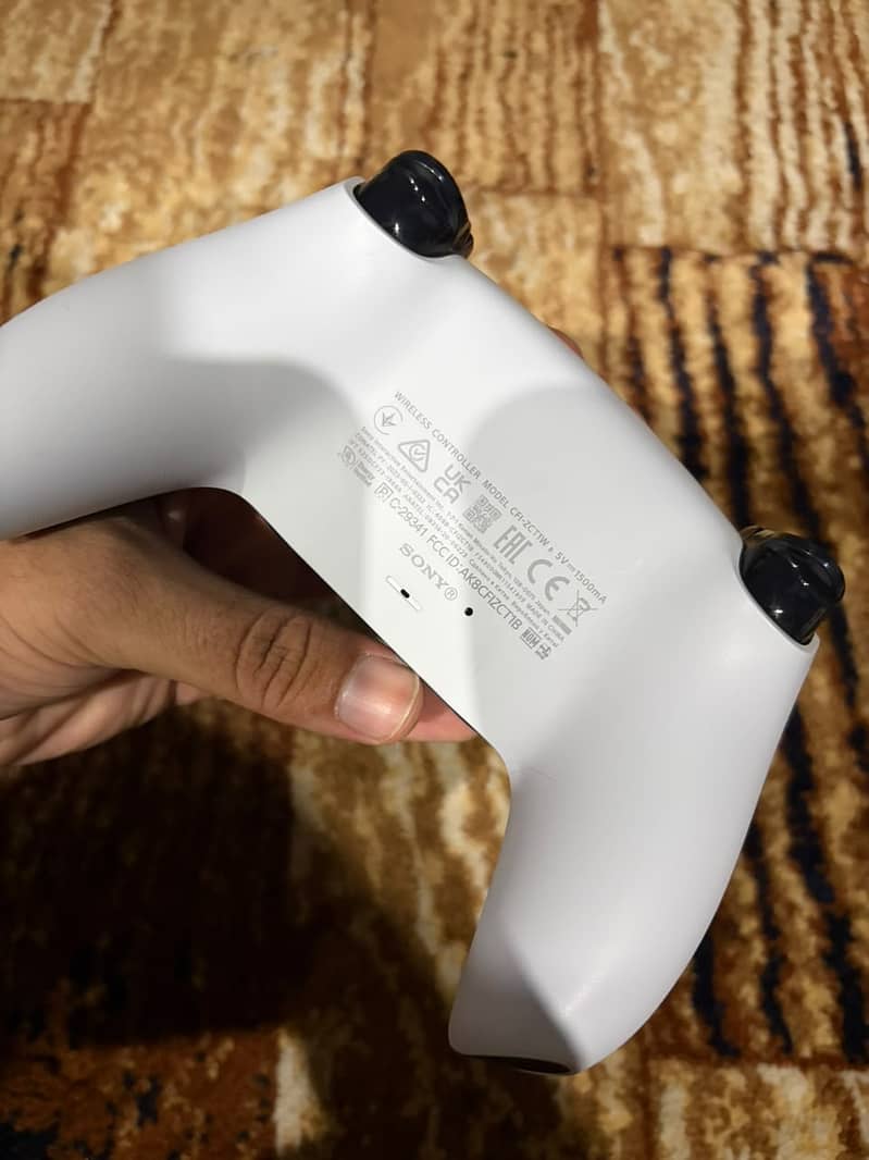 Playstation 5 Dualsence Controller 1