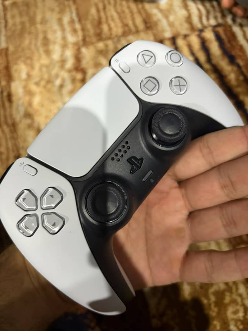 Playstation 5 Dualsence Controller 3