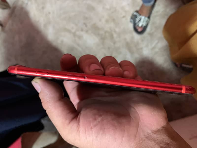 Apple iPhone 8 Plus 1