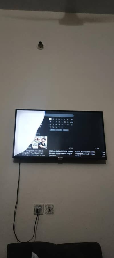 TCL led side damage